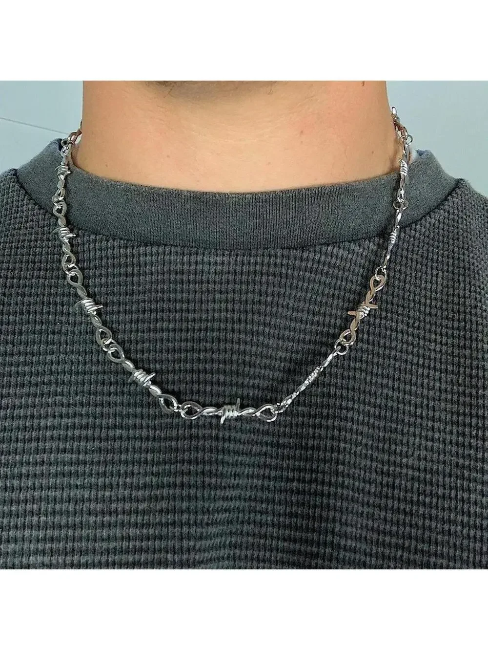 Y2k barbwire opium punk style necklace. Cool design. Nice quality. Chain is unis